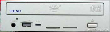 Дисковод CD-ROM